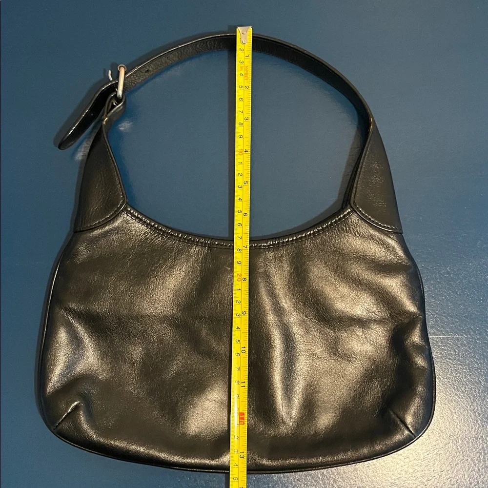 Vintage Banana Republic Classic Black Leather Shoulder Bag - Picture 13 of 16